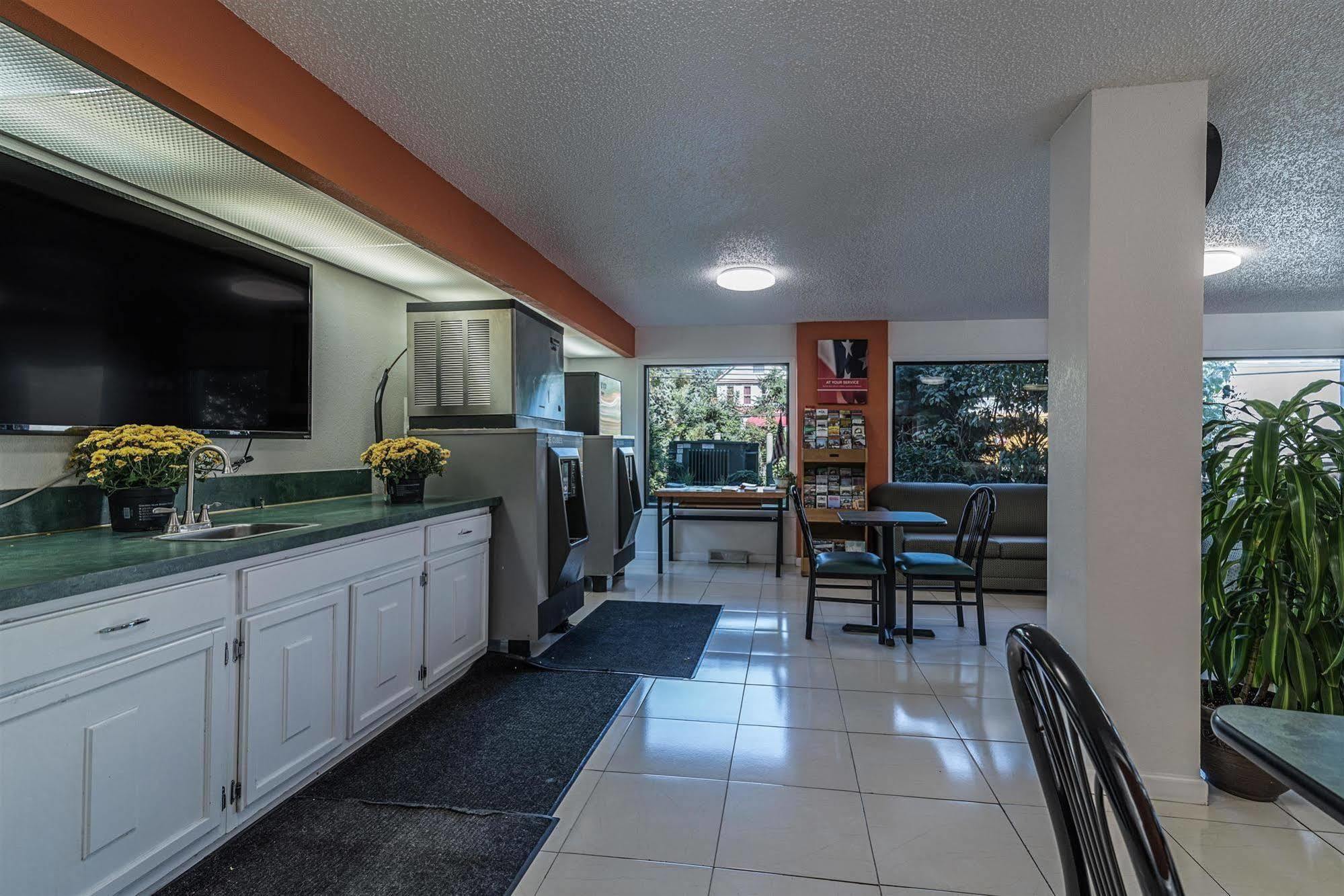 Motel 6 - Albany, Ny - Airport ภายนอก รูปภาพ